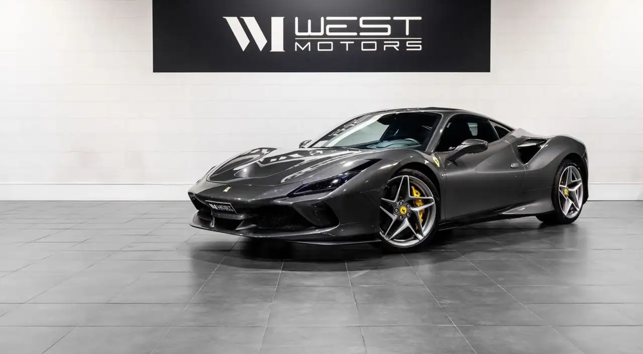 Ferrari F8 Tributo Spider V8 3.9 720 – FRANÇAISE Canna Di Fucile Sièges Racing Volant Carbone Display 2496E-Mois — photo 1 of 32