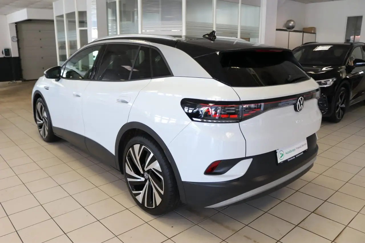 2023 Volkswagen ID.4 Pro Performance AHK Pano Matrix STHZ Wärmep, photograph 9
