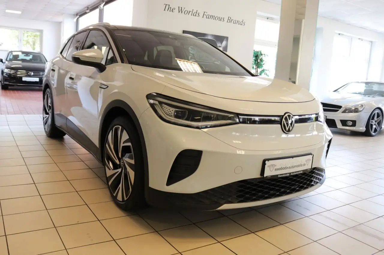 2023 Volkswagen ID.4 Pro Performance AHK Pano Matrix STHZ Wärmep, photograph 11