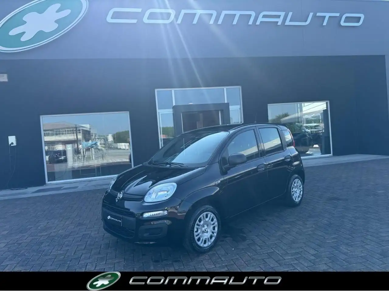 Fiat Panda 1.0 FireFly S&S Hybrid Pandina — photo 1 of 15