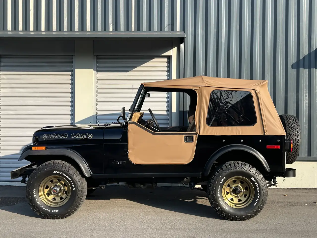 Jeep CJ-7 GOLDEN EAGLE 5.0 V8 — photo 1 of 12