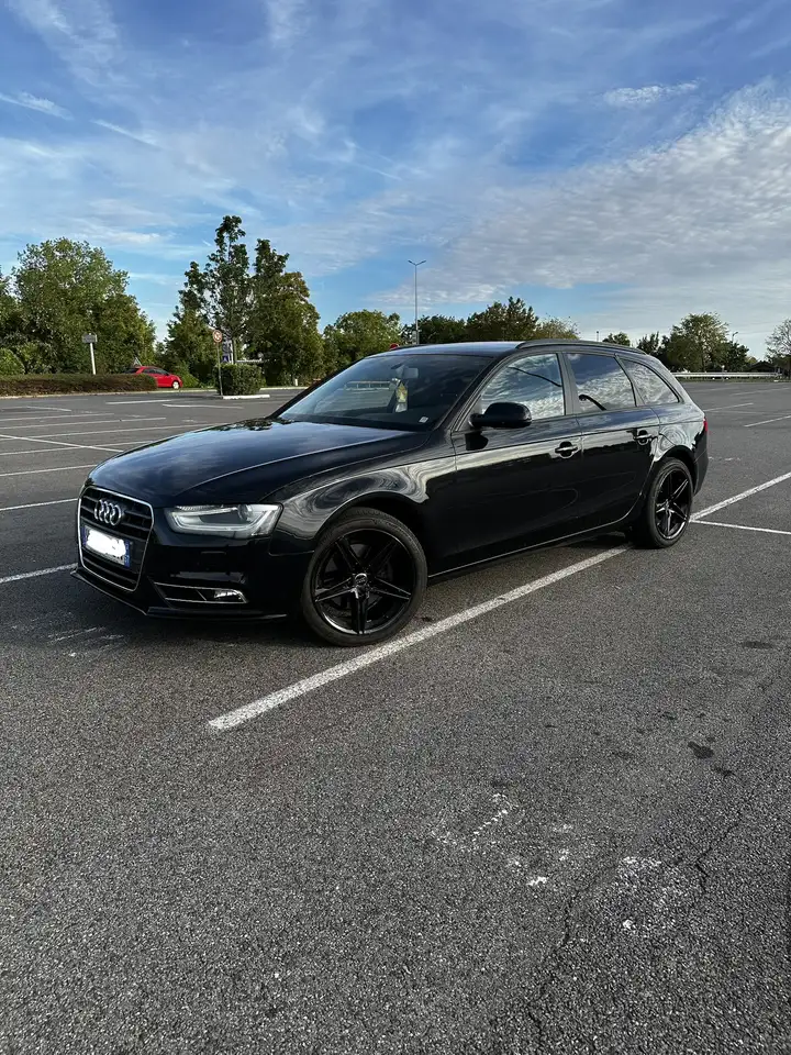 Audi A4 Avant 2.0 tdi 150cv multitronic — photo 1 of 13