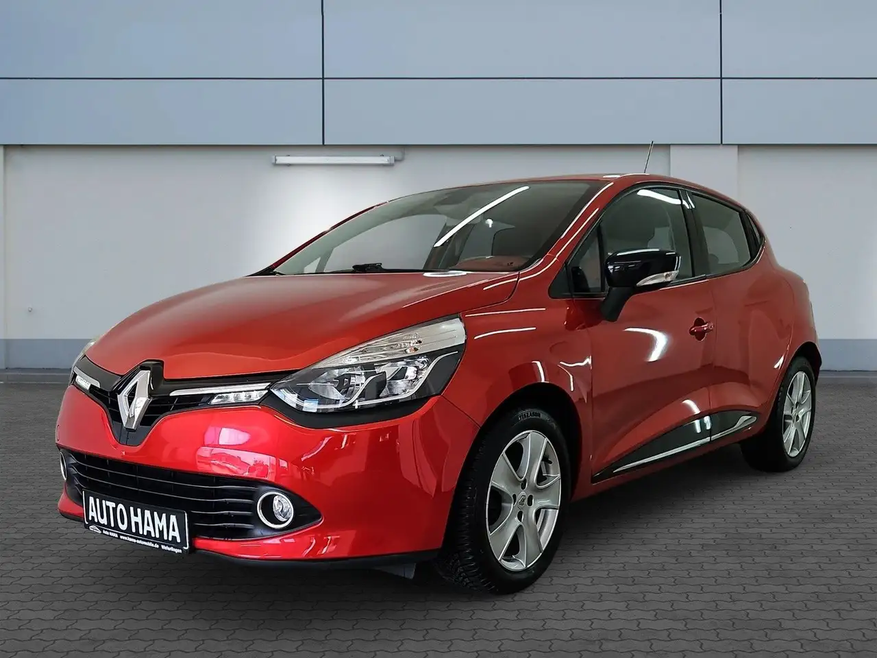 Renault Clio Luxe 90 PS *NAVI*TEMP*SHZ*TOP* — photo 1 of 40