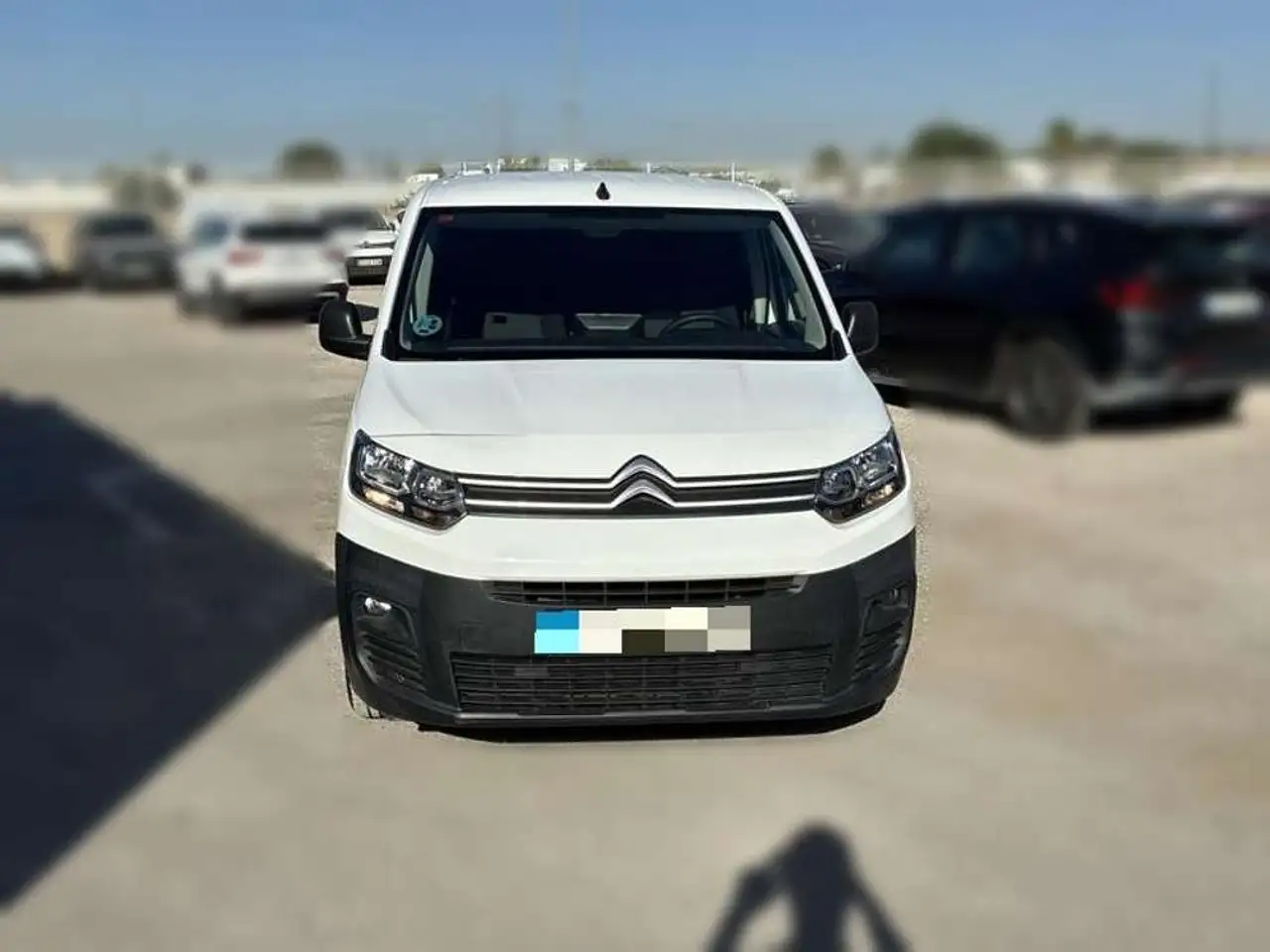 Citroen Berlingo BlueHDi 100 — photo 1 of 24