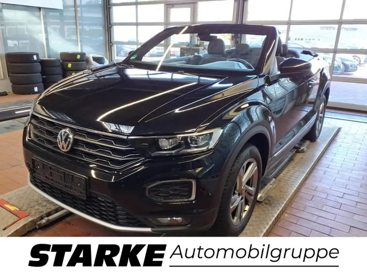Volkswagen T-Roc Cabriolet 1.5 Style Black-Style — photo 1 of 6