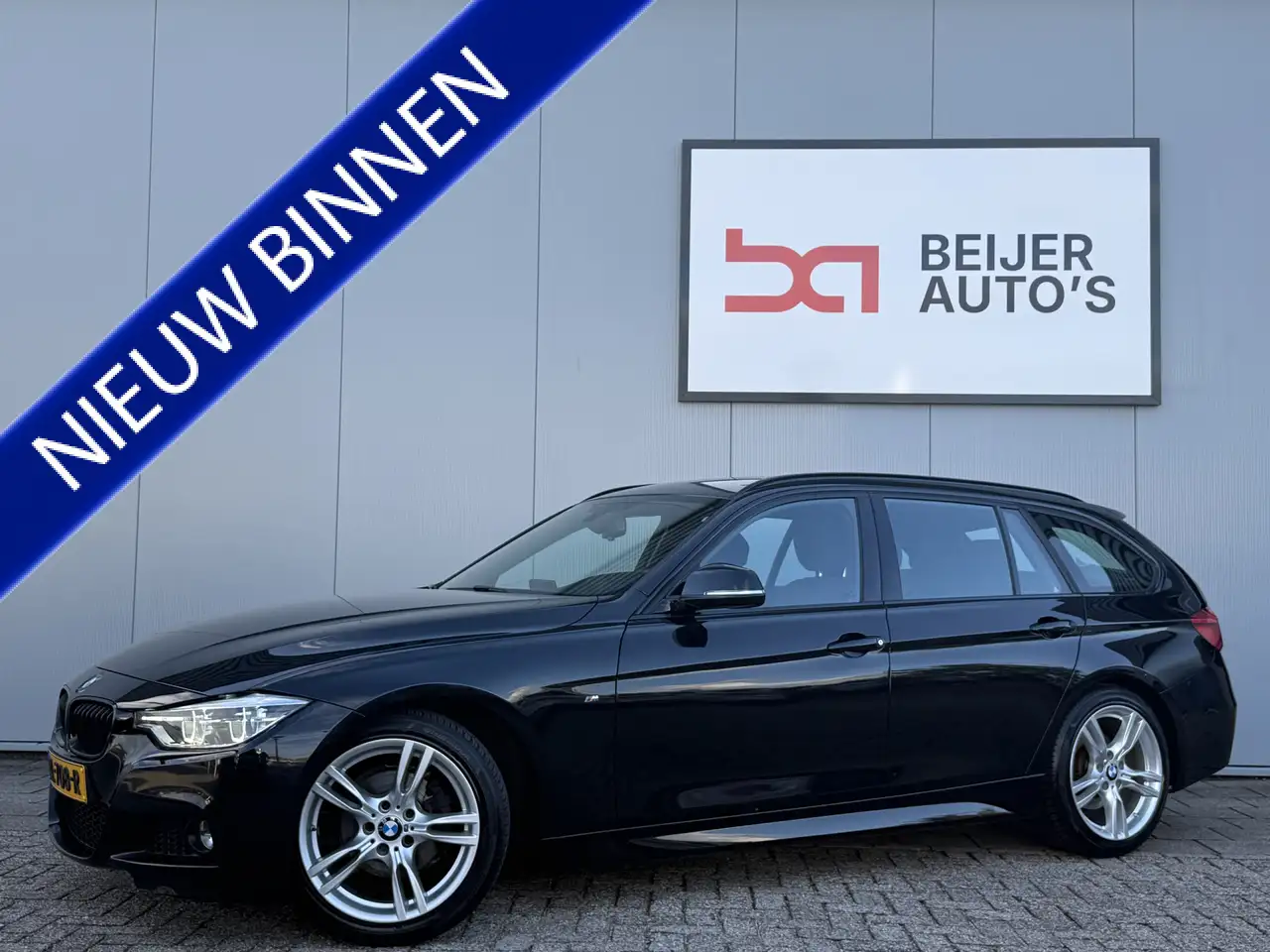 BMW 318 3-serie Touring 318i Executive Automaat M-Pakket — photo 1 of 31