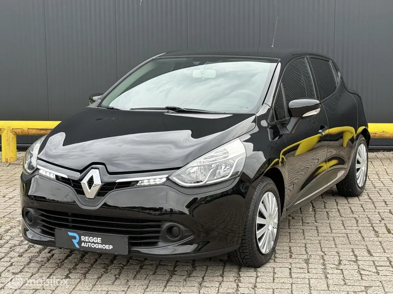 Renault Clio 1.2 16V Dynamique AIRCO | NAVI | CRUISE — photo 1 of 20