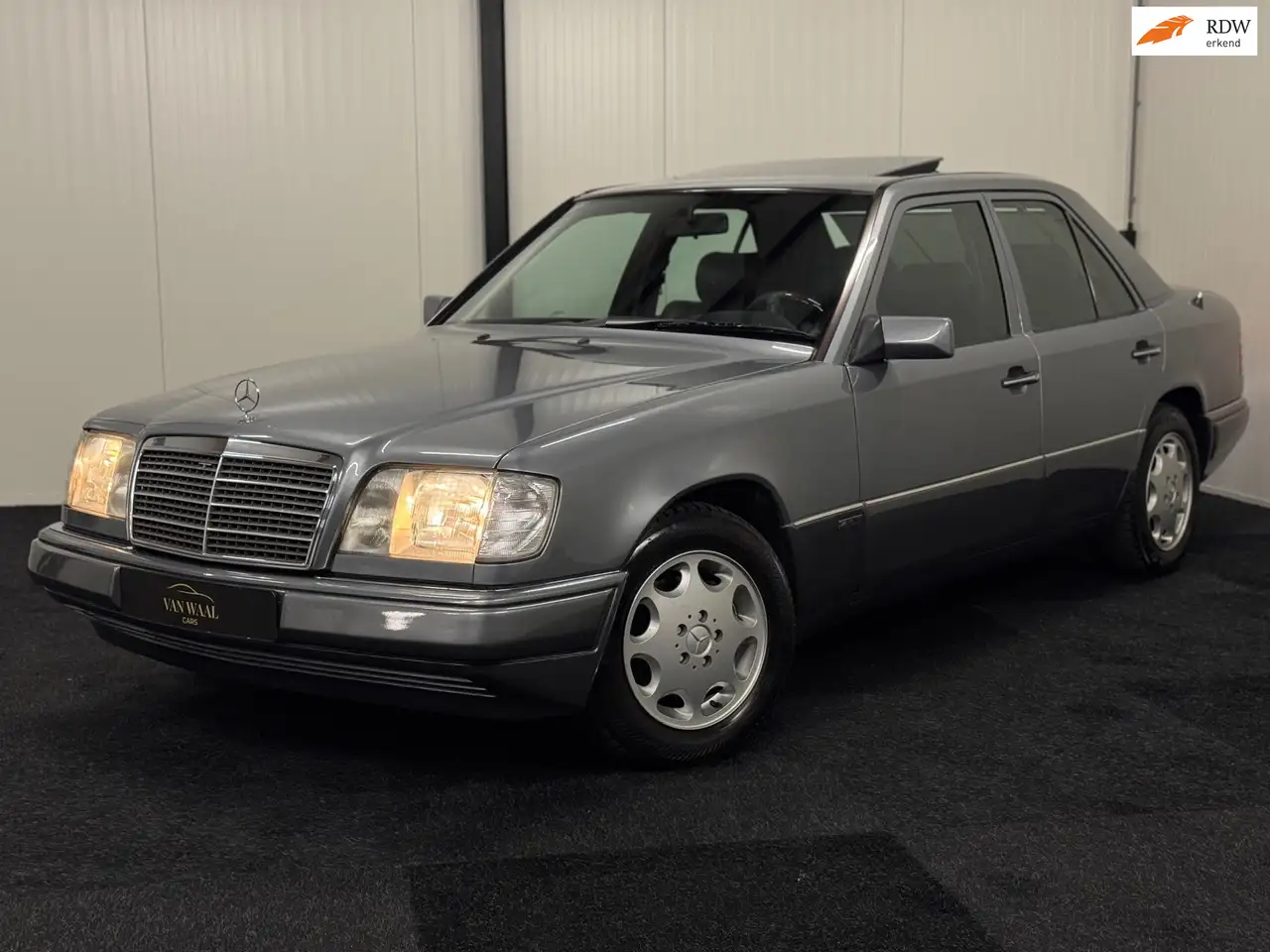 Mercedes-Benz 280 E W124 197PK Sportline AUTOMAAT/AIRCO/DAK/CRUISE/C — photo 1 of 40