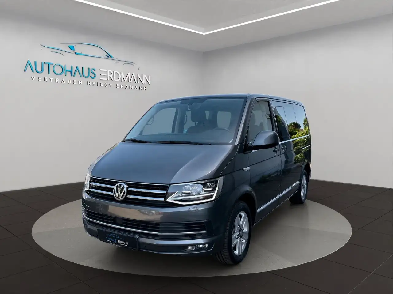 Volkswagen T6 Multivan 2,0 TDI Highline 4M*Autom*2xel.Tür — photo 1 of 28