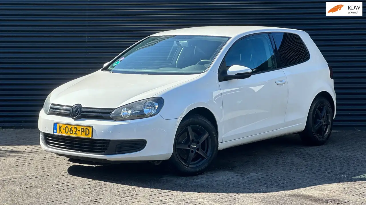 Volkswagen Golf 1.4 Easyline | Airco | — photo 1 of 15