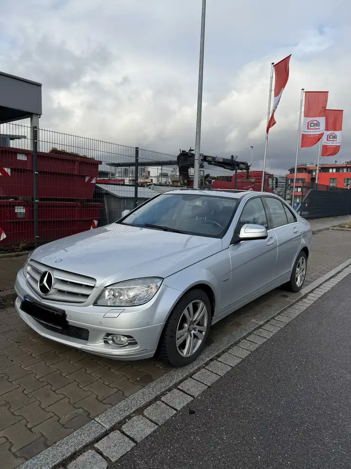 Mercedes-Benz C 180 TÜV Neu | Automatik | Top Zustand — photo 1 of 15