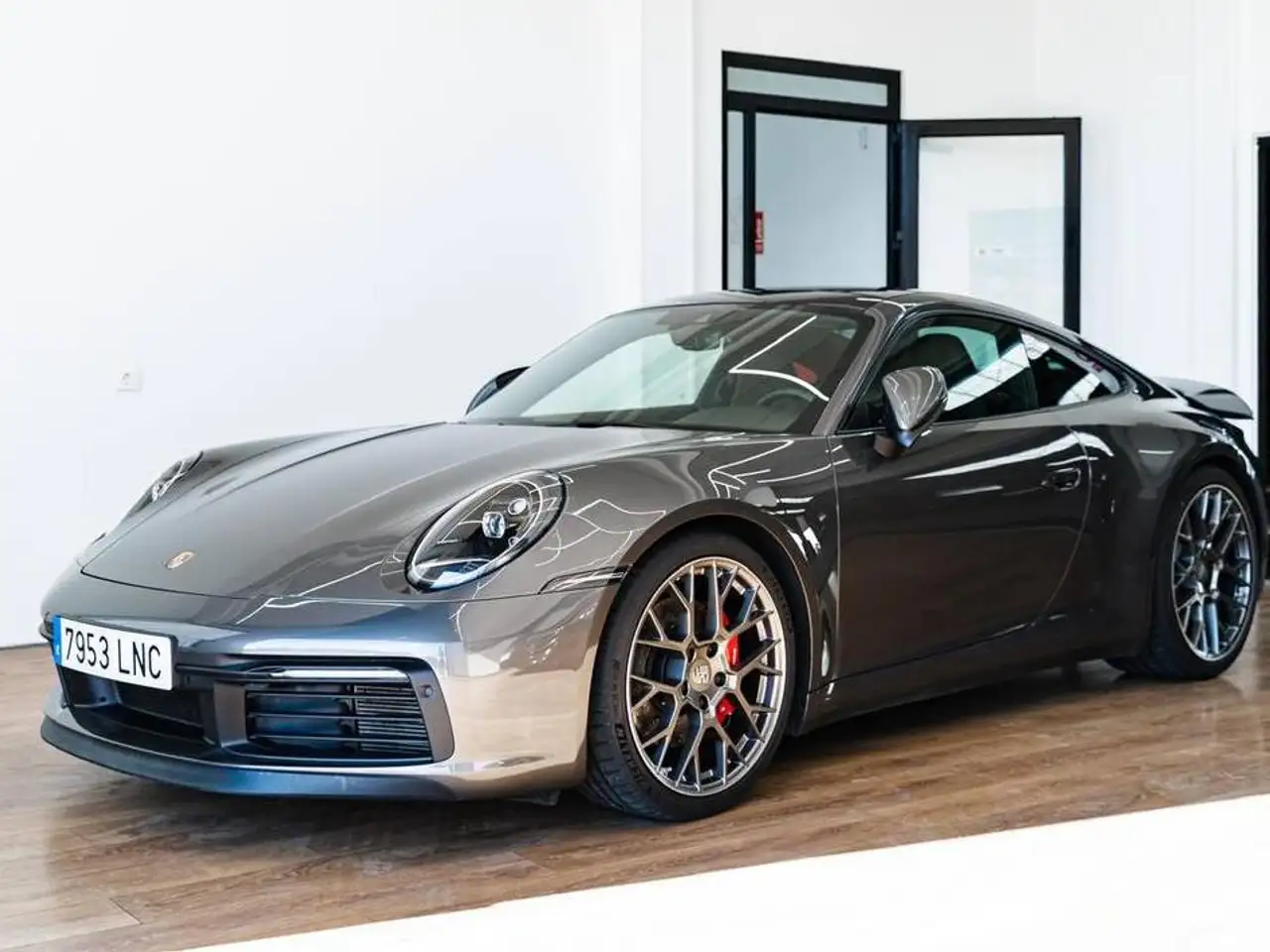 Porsche 992 CARRERA S — photo 1 of 19