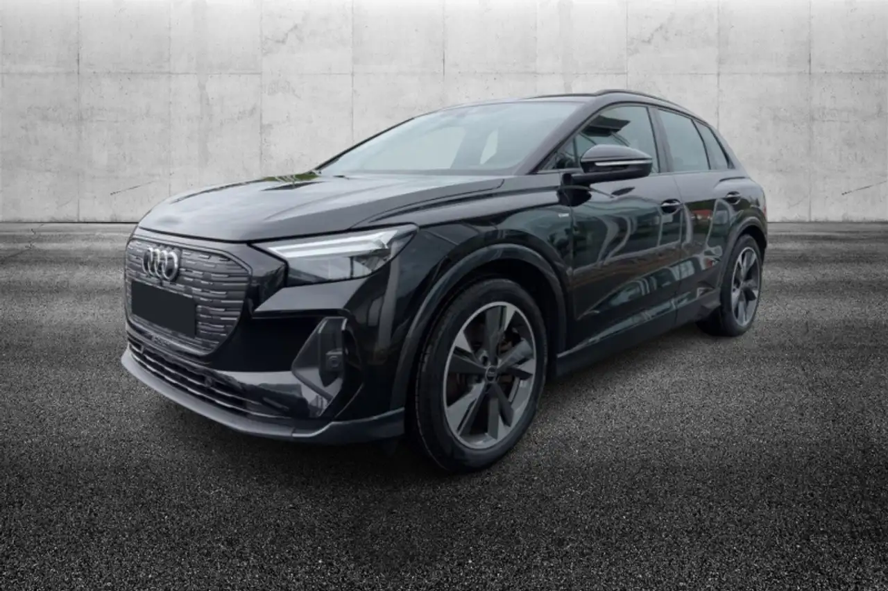 Audi Q4 e-tron Q4 40 e-tron S line edition — photo 1 of 8