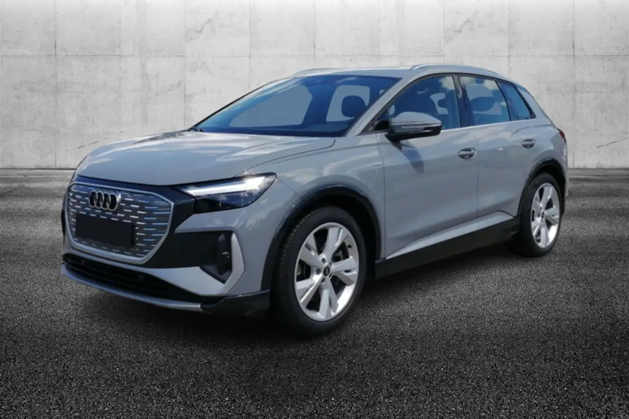 Audi Q4 e-tron Q4 e-tron — photo 1 of 8