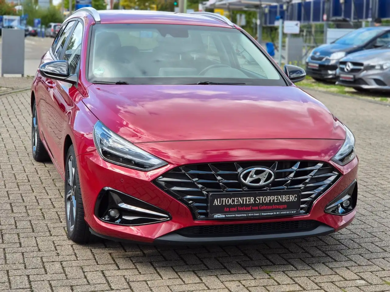 Hyundai i30 cw Edition 30+/Navi/AHK/Kamera/PDC/Garantie — photo 1 of 40