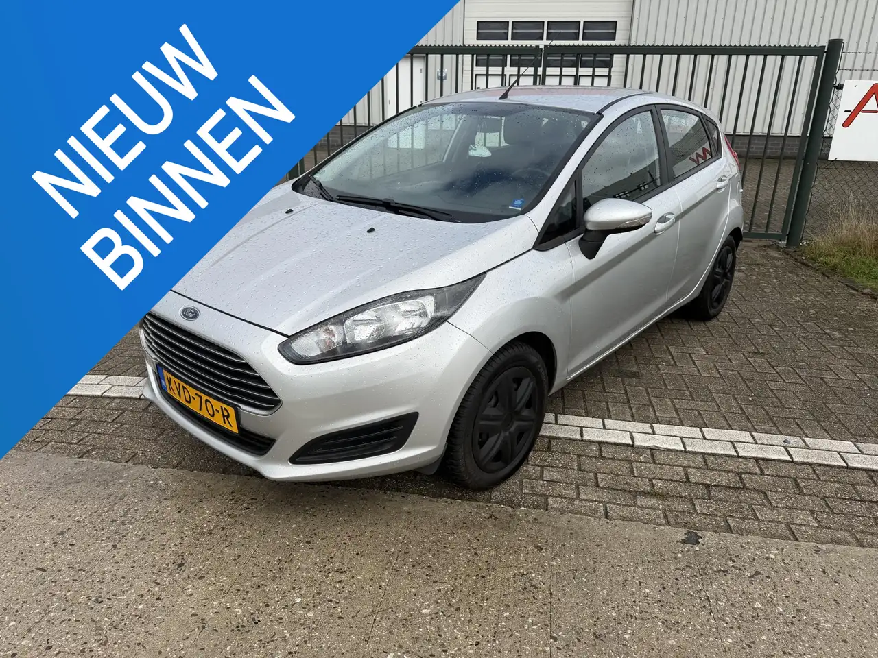 Ford Fiesta 1.25 — photo 1 of 6