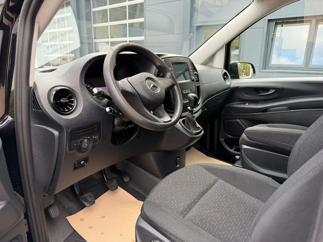 2022 Mercedes-Benz Vito 116 CDI Kasten 2,8t RWD lang *AHK 2t*, photograph 10