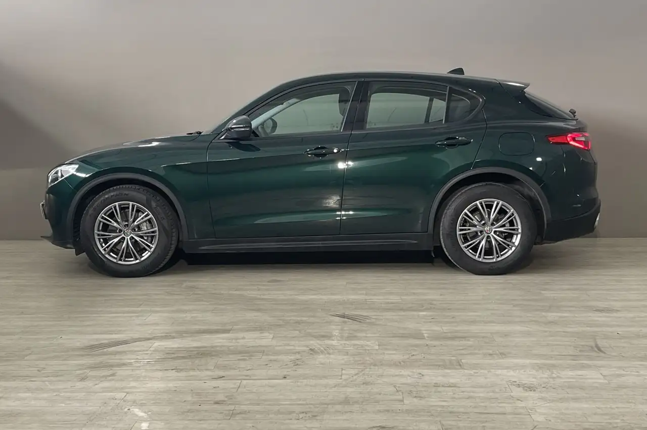 2021 Alfa Romeo Stelvio 2.2 TD AT8 RWD Business, photograph 3