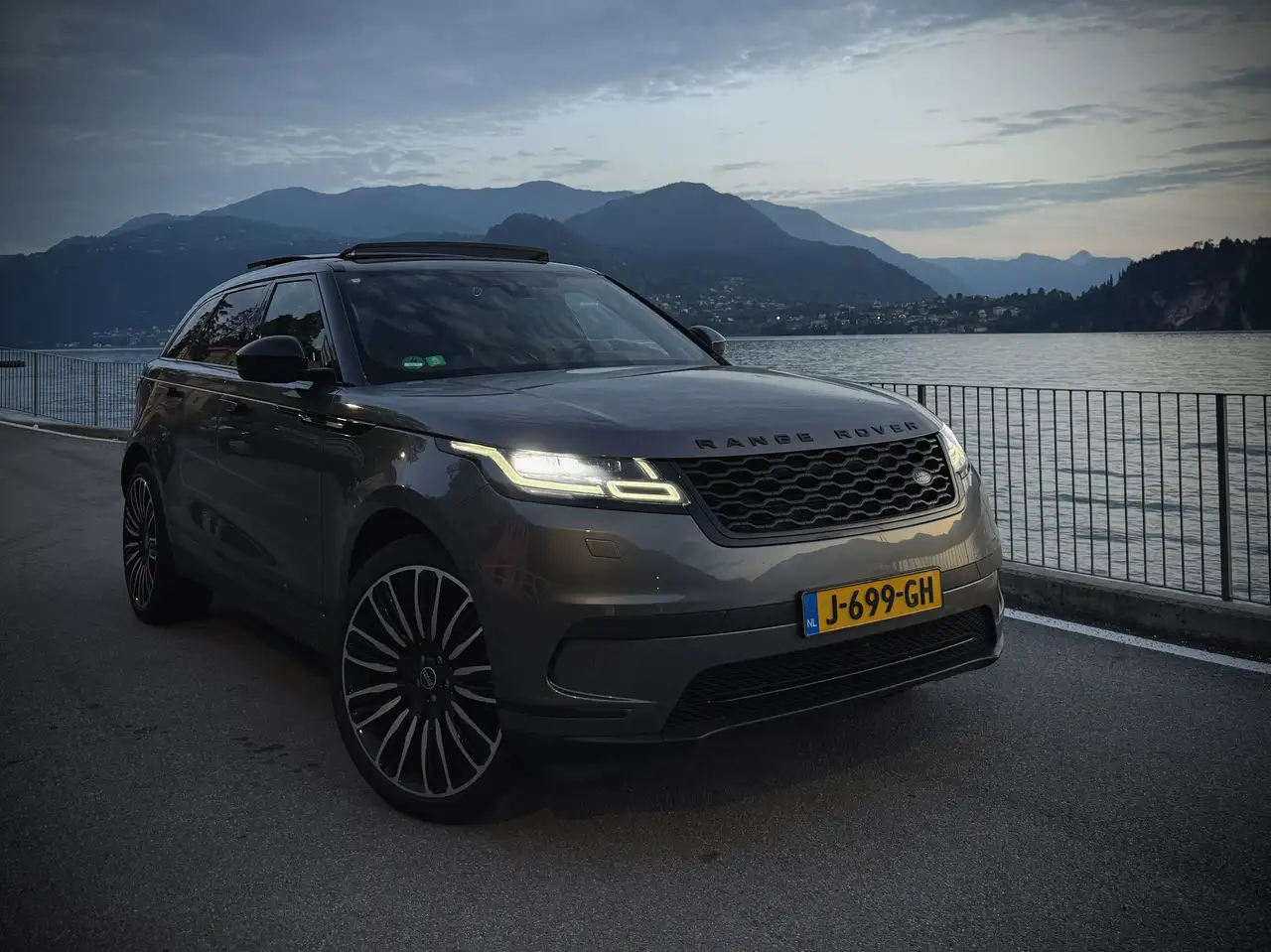 Land Rover Range Rover Velar Range Rover Velar | Pano| 22 Inch| Standkachel| — photo 1 of 20