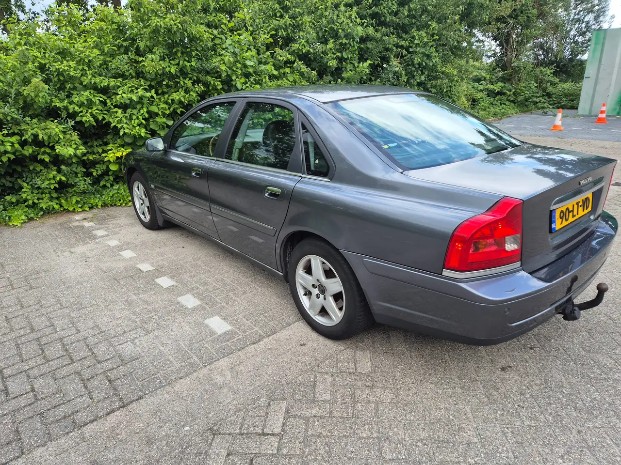 Volvo S80 S80 2.5T Exclusive — photo 1 of 16