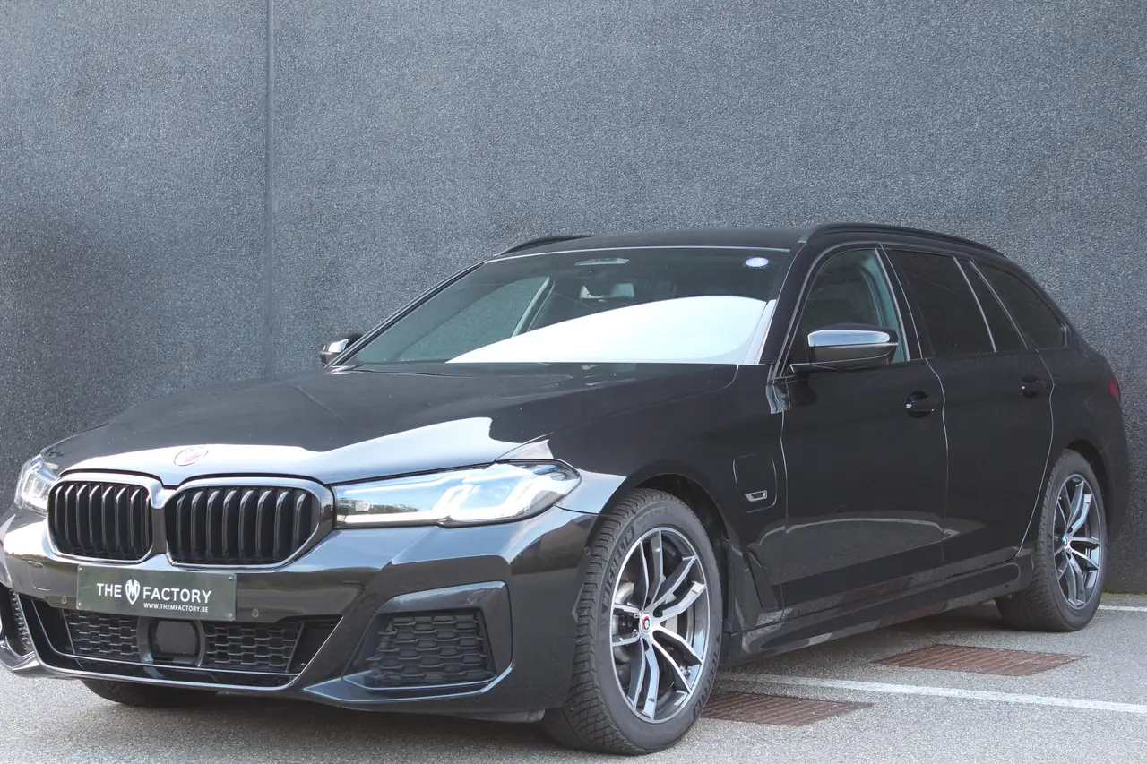 BMW 530 BMW 530e xDrive Touring M Sport | Laser | Head Up | Driver Assist Plus | Adaptive Cruise control | Elektrische Trek — photo 1 of 38