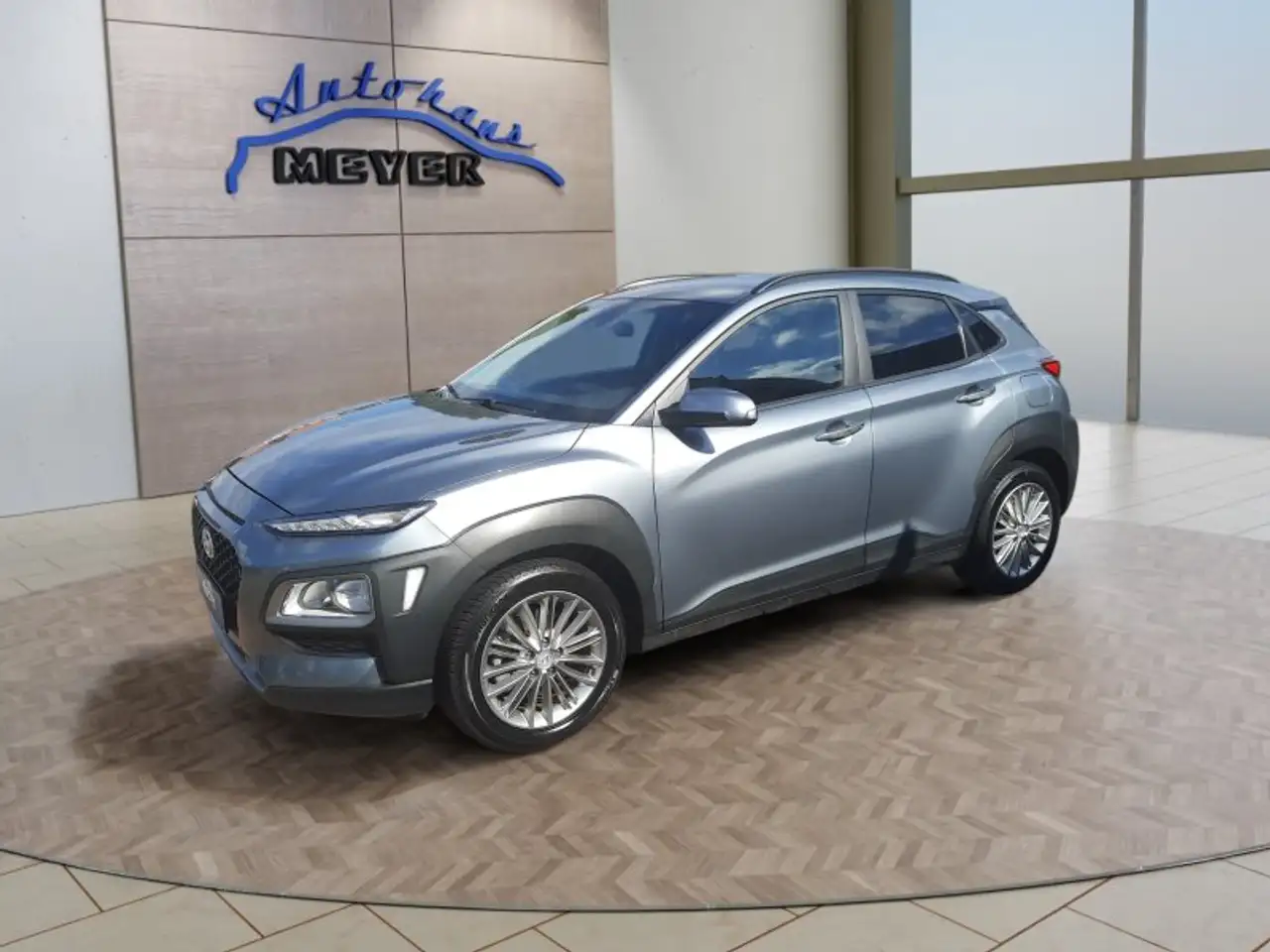 Hyundai KONA 1.6 T-GDI Navi/Sitzh./Tempomat/Allwetter — photo 1 of 30