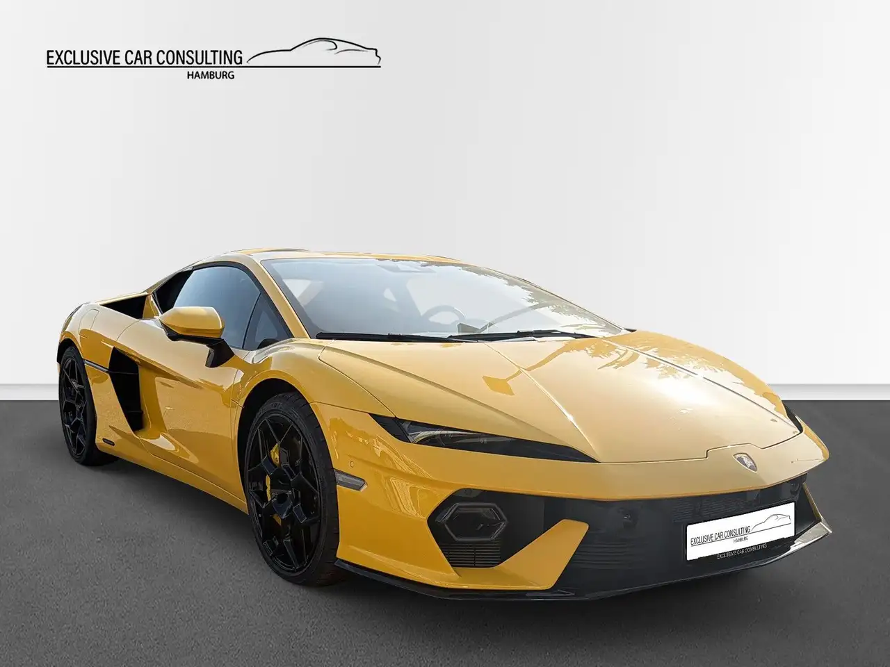 Lamborghini Temerario 4.0 *Lift *Giallo *CAM *Pass-Display — photo 1 of 11