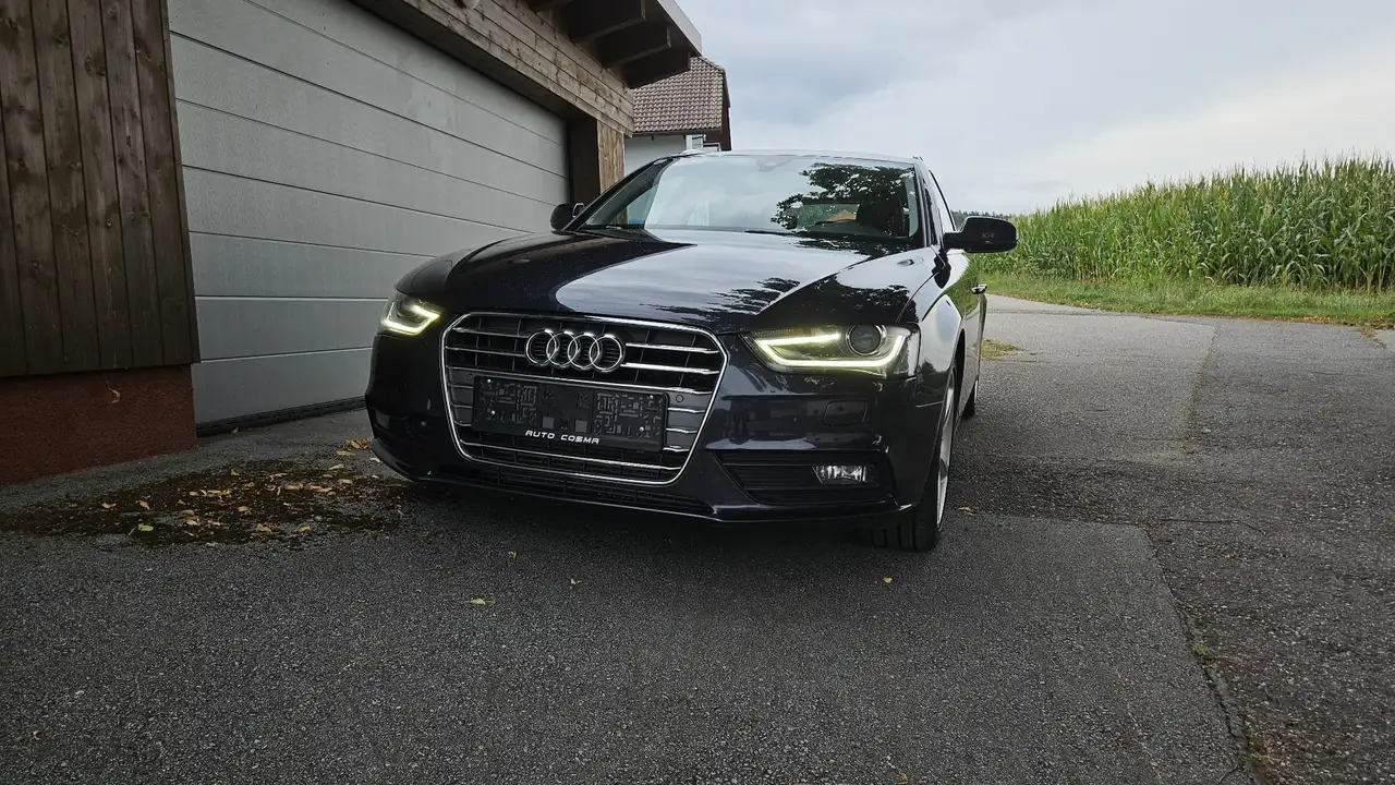 Audi A4 Avant 2,0 TDI — photo 1 of 16