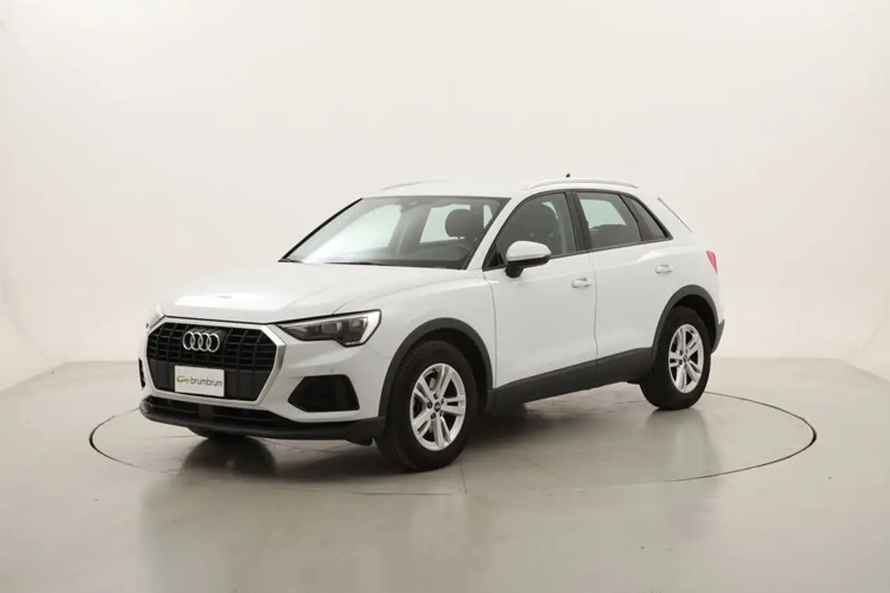 Audi Q3 MHEV S-Tronic 1.5 Mild Hybrid 150CV — photo 1 of 15
