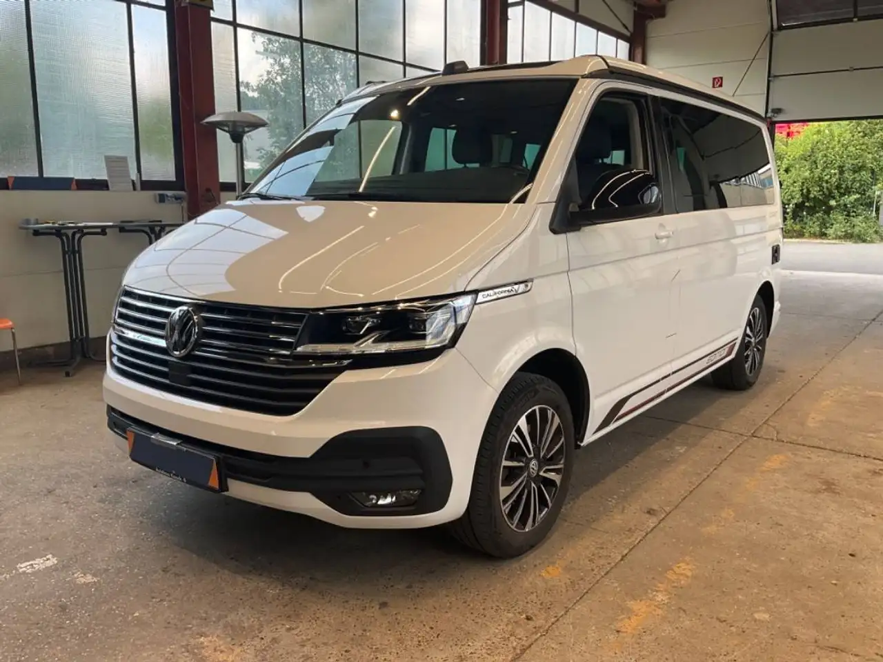 Volkswagen T6 California California DSG Ocean Edition — photo 1 of 19