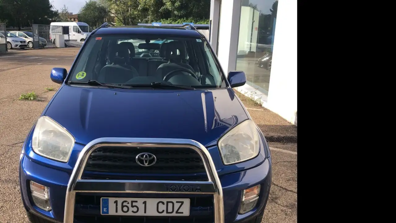 Toyota RAV 4 Todoterreno Automático de 5 Puertas — photo 1 of 15