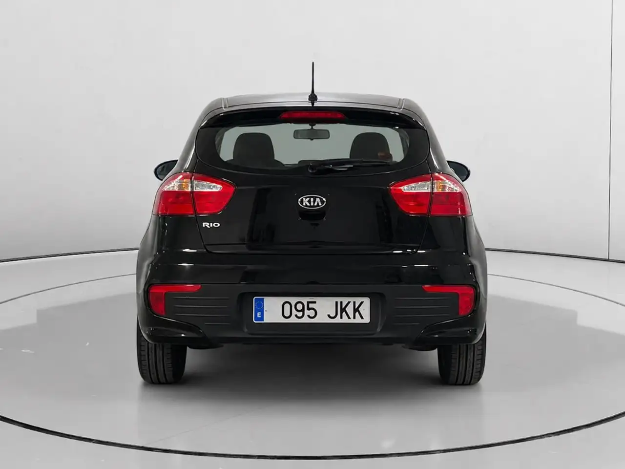 2015 Kia Rio 1.2 CVVT Concept, photograph 4