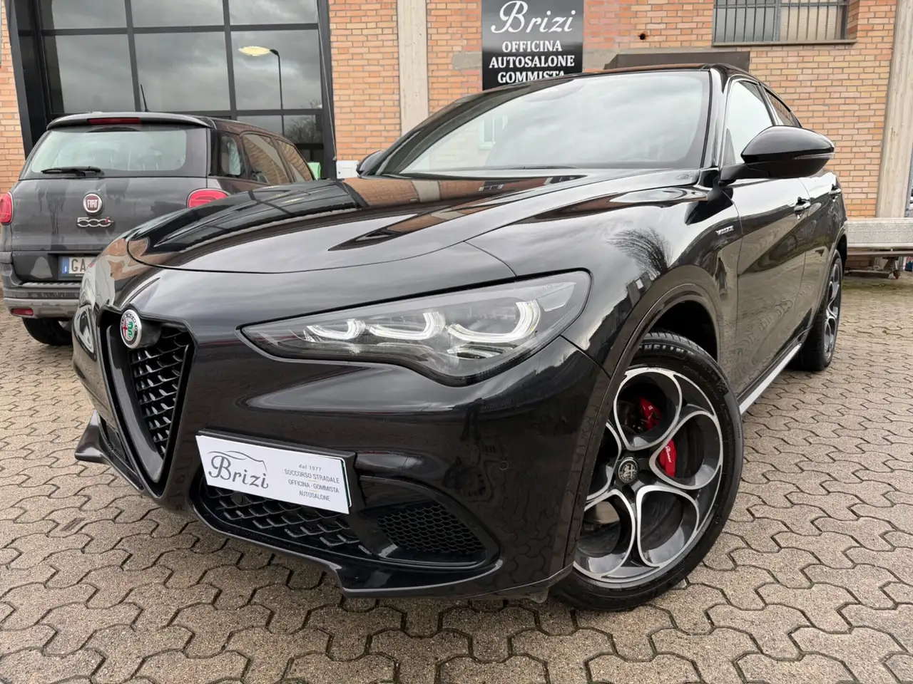 Alfa Romeo Stelvio 2.2 Turbodiesel 210 CV AT8 Q4 Veloce — photo 1 of 15