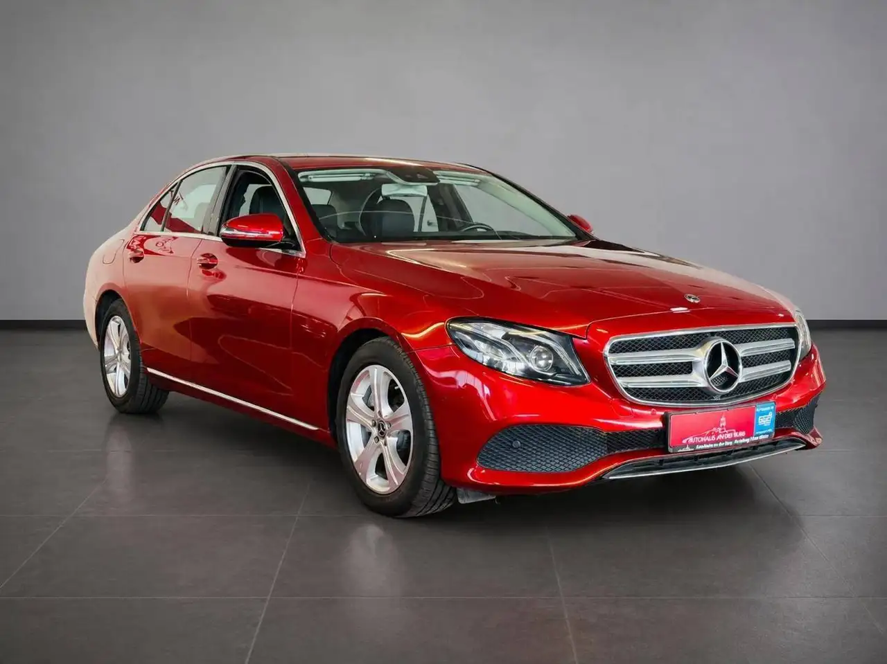 Mercedes-Benz E 220 d 4Matic Avantgarde *1.Hd.+SHgpf+Kam.+DAB+Navi+LED — photo 1 of 15