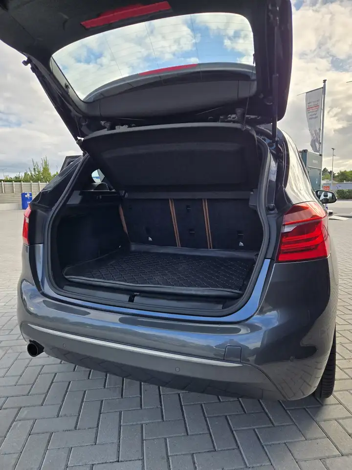 2017 BMW 218 Cent.High Ex. Luxury, photograph 9