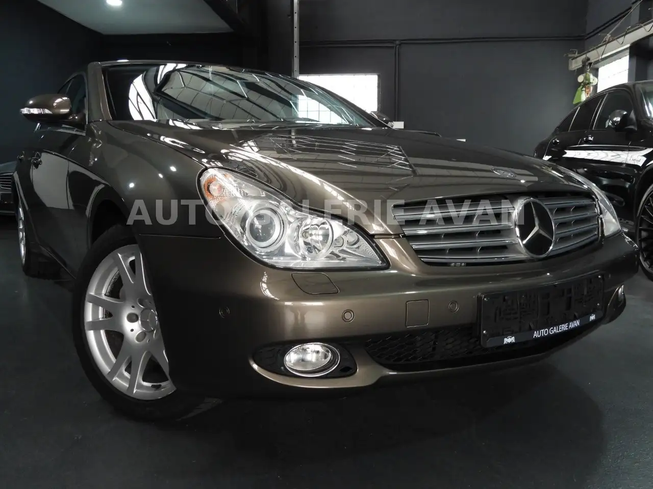 Mercedes-Benz CLS 350 CGI DEUTSCHES FAHRZEUG 1.HAND — photo 1 of 24