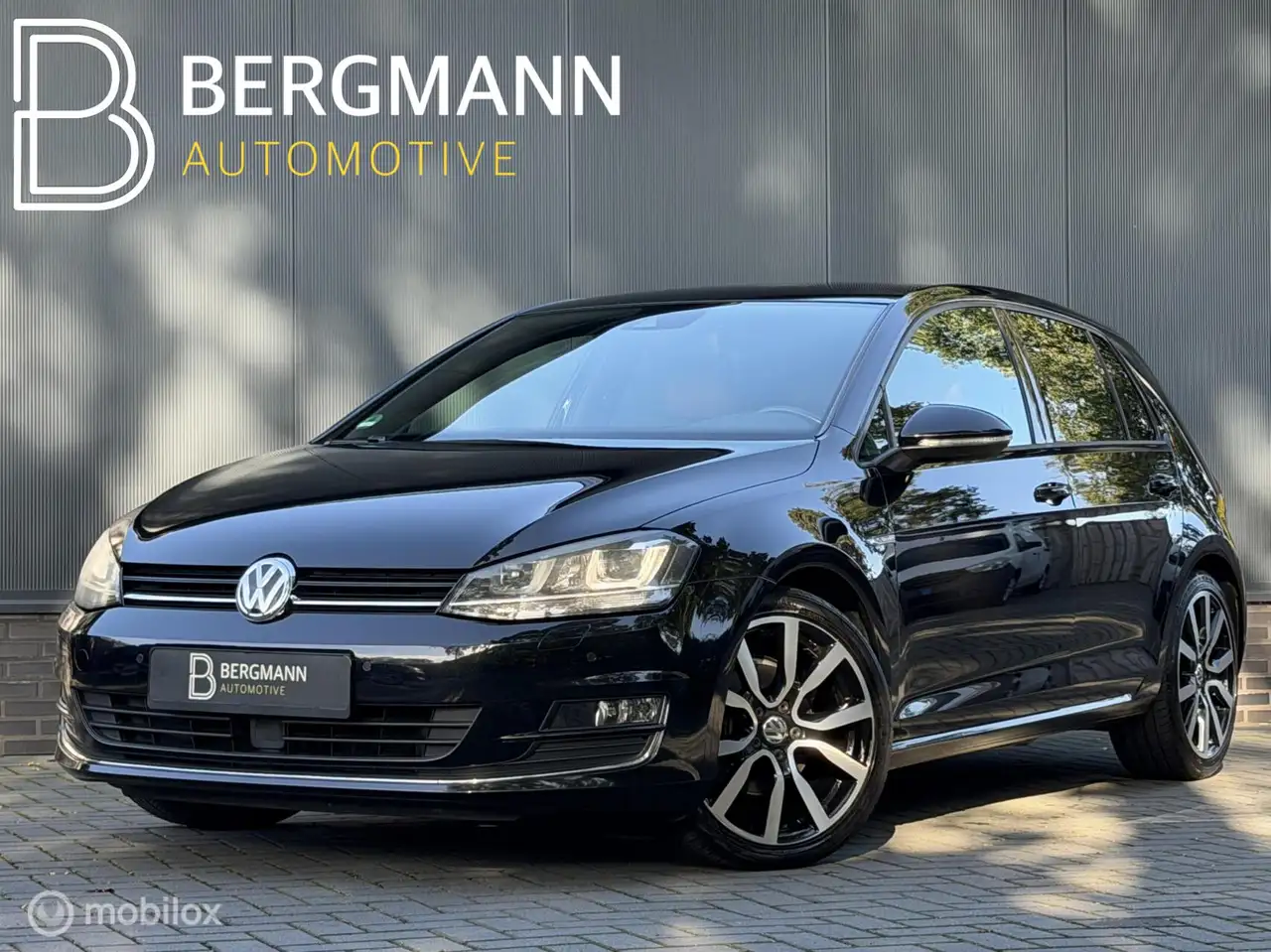 Volkswagen Golf 1.4 TSI Wolfsburg edition|Carplay|ACC|LED|18'' — photo 1 of 40