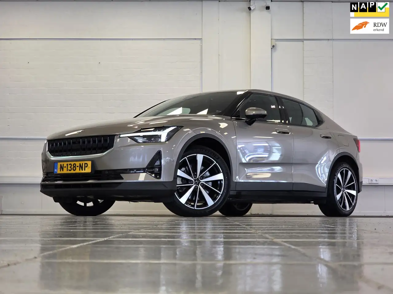 Polestar 2 Single Motor 63kWh SOH 89,7% Trekhaak 360Camera LE — photo 1 of 32
