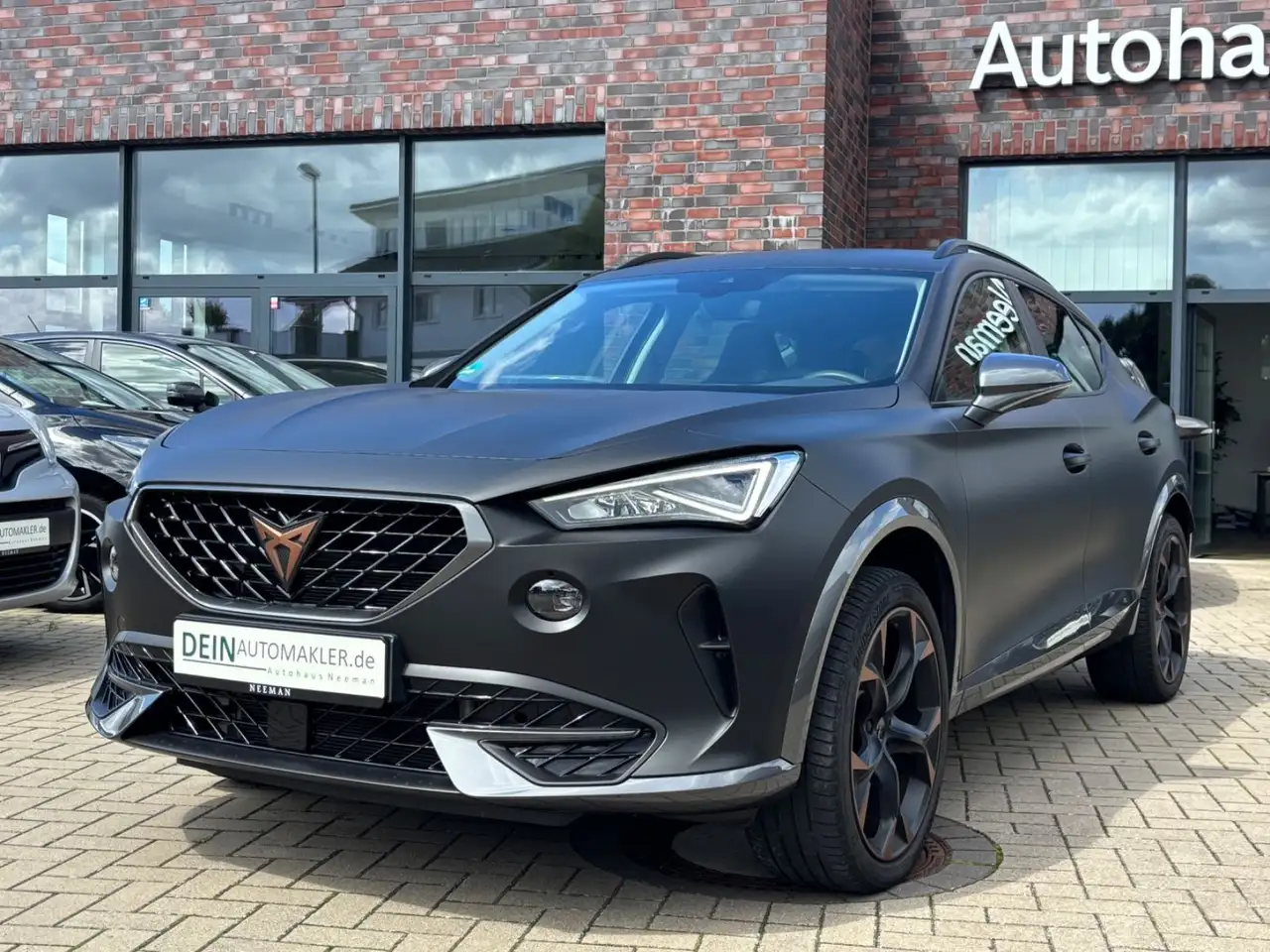 CUPRA Formentor 4Drive *Navi*LED*RFK*LEDER* — photo 1 of 27