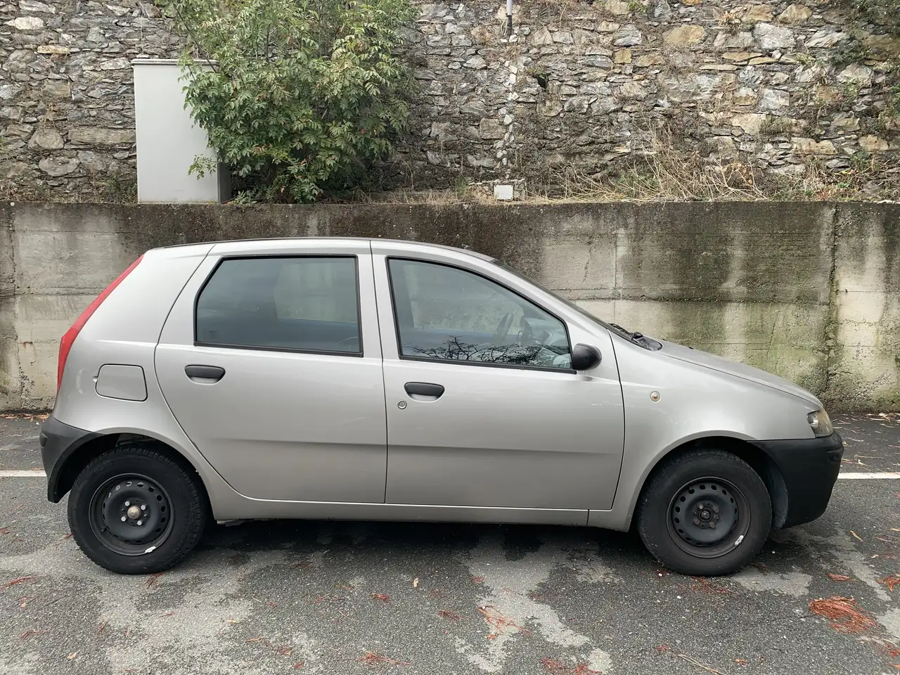 Fiat Punto 5p 1.2 S 60cv — photo 1 of 15