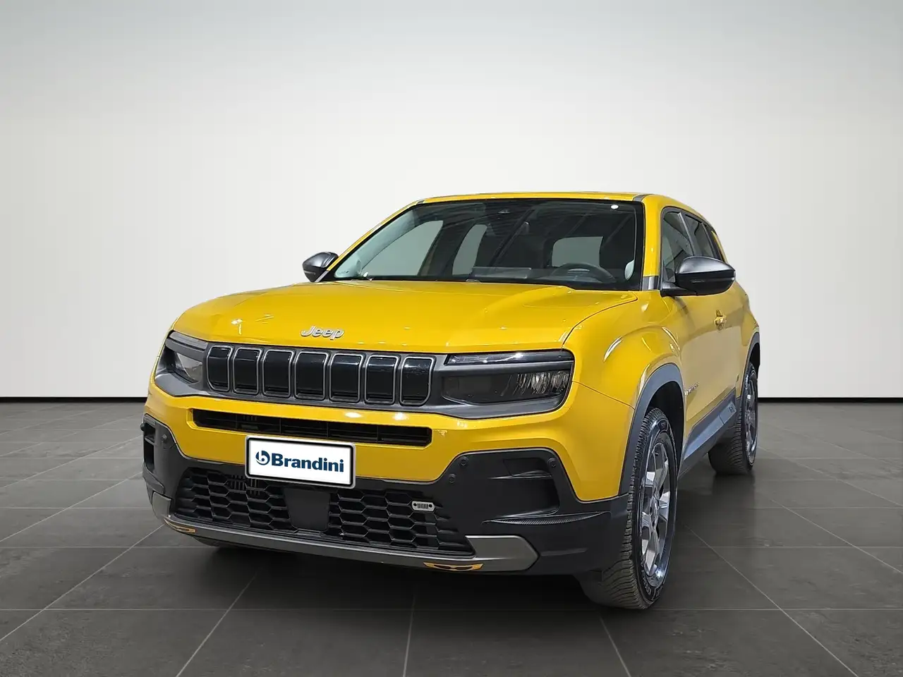 Jeep Avenger 1.2 Turbo e-Hybrid MHEV Longitude — photo 1 of 15