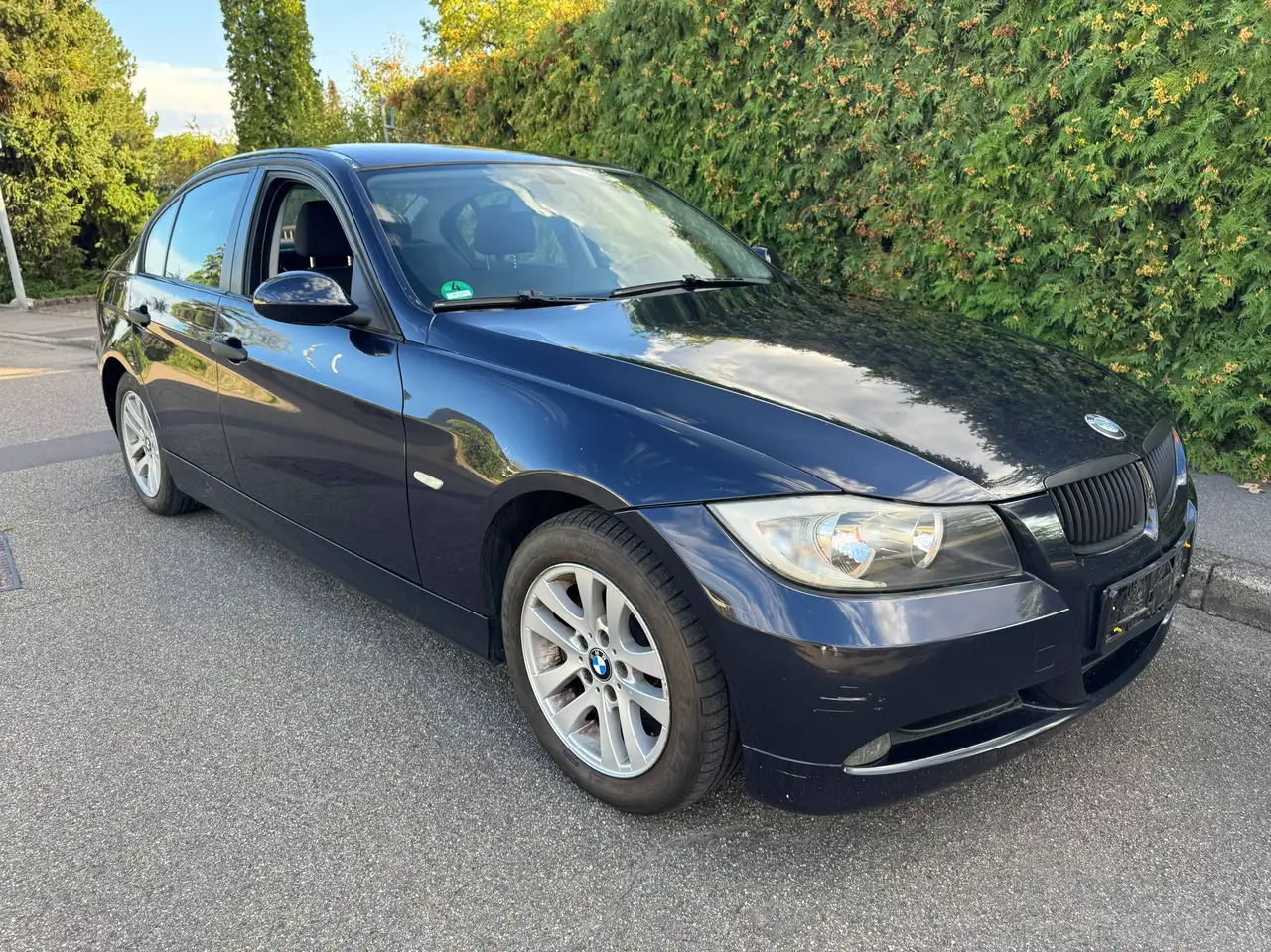 BMW 320 3er 320i Limousine mit neuem TÜV — photo 1 of 8