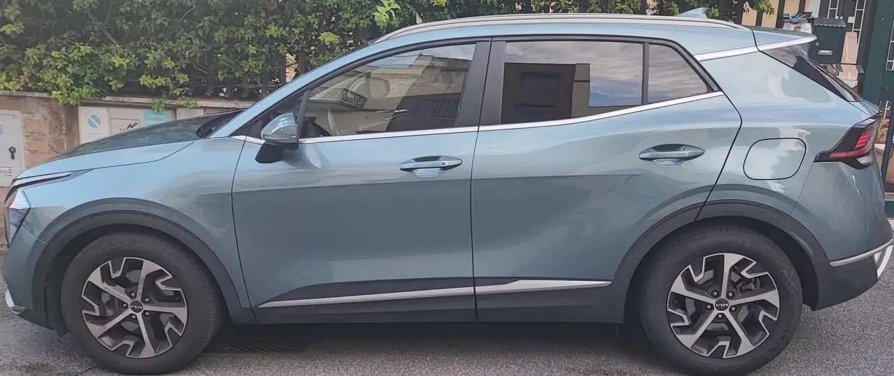 Kia Sportage Sportage V 20221.6 crdi mhev Style dct — photo 1 of 7