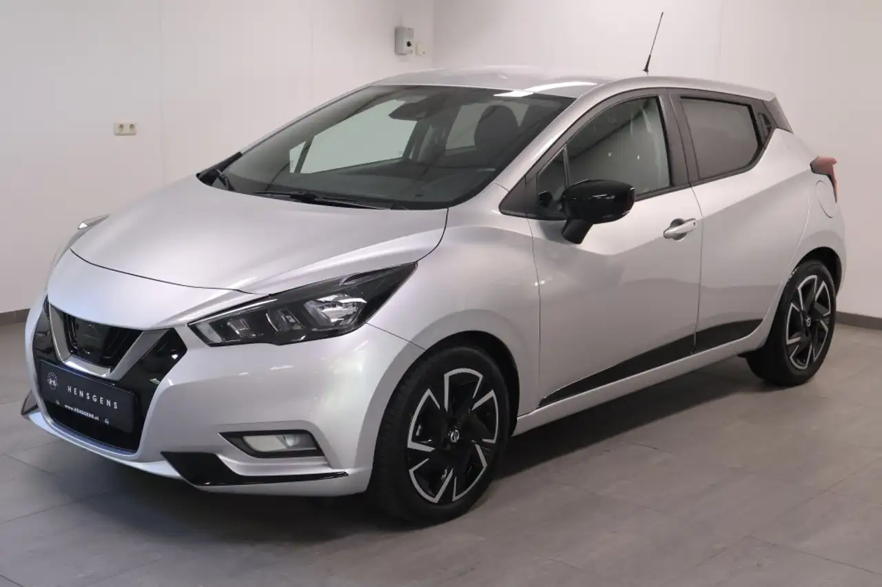 Nissan Micra 1.0 IG-T Tekna — photo 1 of 30