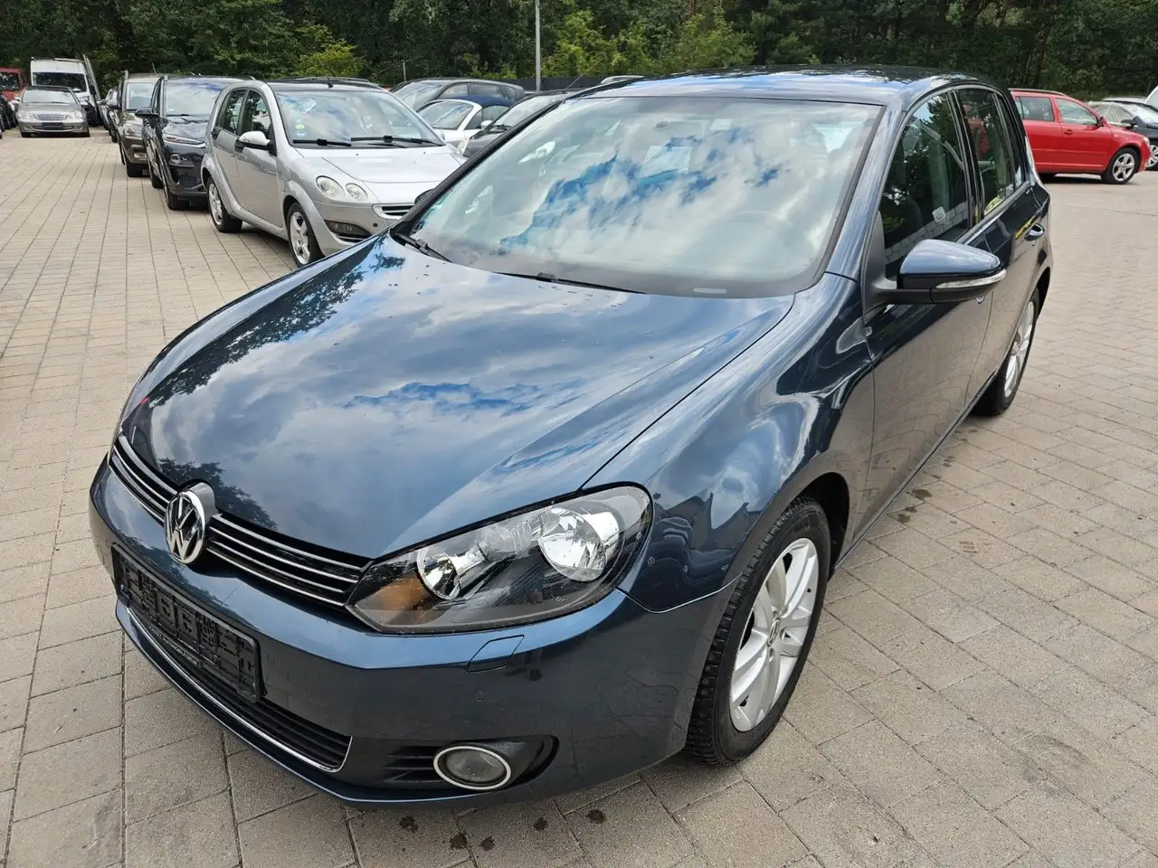 Volkswagen Golf VI Highline — photo 1 of 15