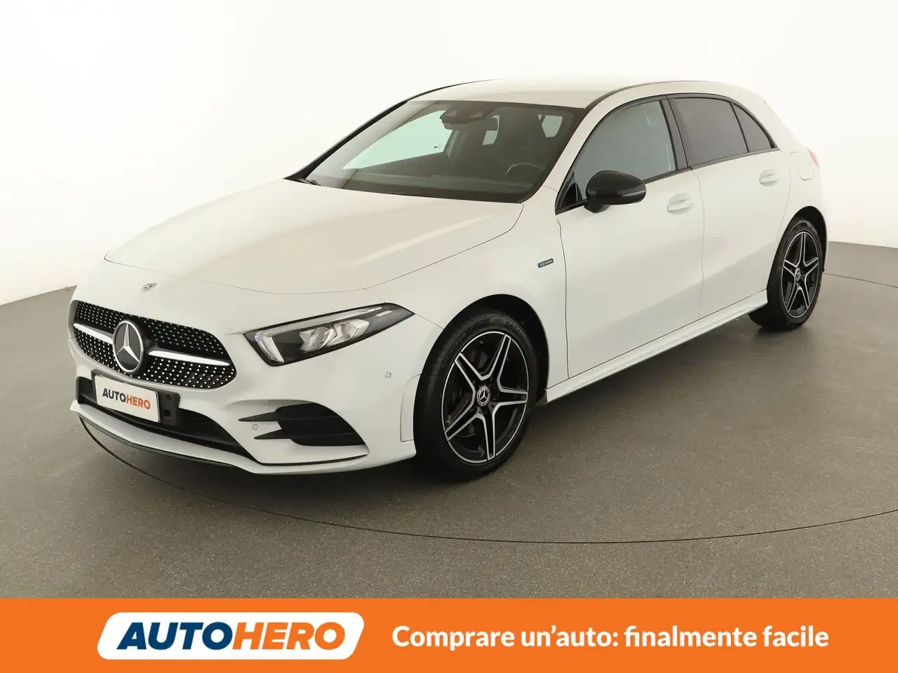 Mercedes-Benz A 250 A 250e Premium — photo 1 of 15