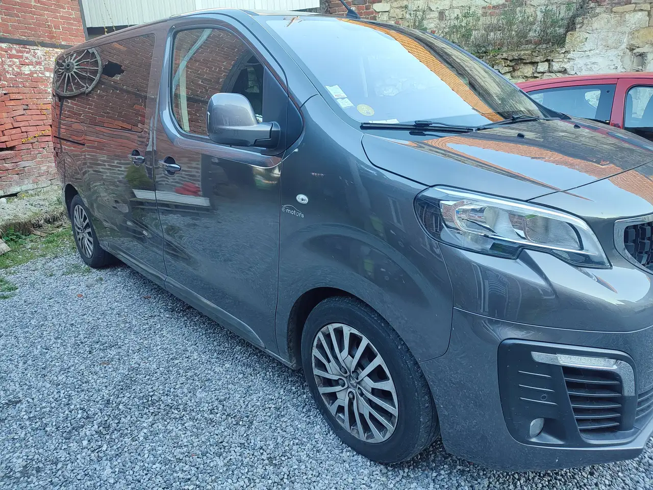 Peugeot Traveller Traveller Standard 2.0 BlueHDi 150ch S — photo 1 of 7