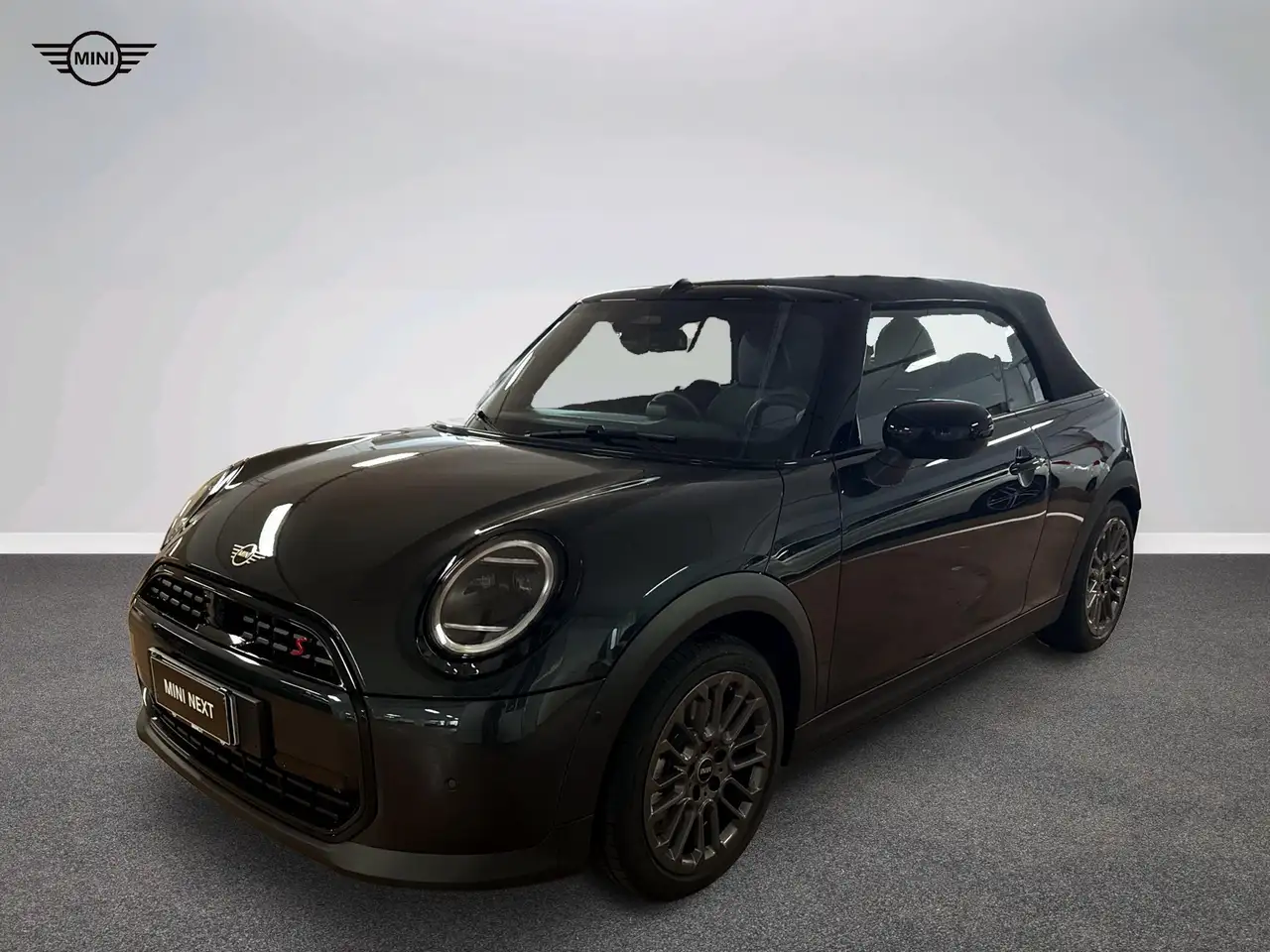 MINI Cooper S Cabrio Classic — photo 1 of 17