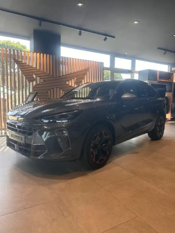 CUPRA Terramar 1.5 HYBRID DSG — photo 1 of 10
