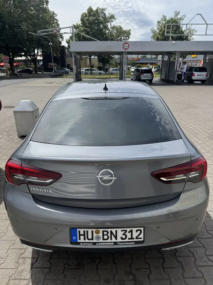 Opel Insignia Grand Sport 2.0 Diesel Automatik Business Elegance — photo 1 of 15